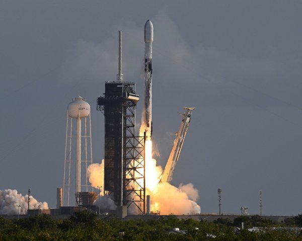 股票开户配资 “星链”成地缘冲突工具 订阅规模4年半激增114倍！起底马斯克SpaceX“吸金”逻辑