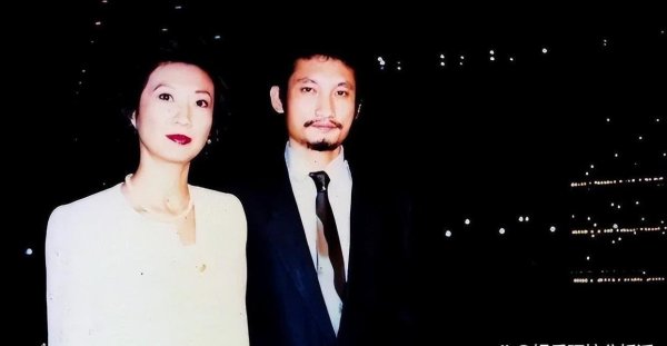 手机股票配资论坛 施南生离世！36年丁克真相刺痛全网：徐克确实没生孩子，却爱上了别人